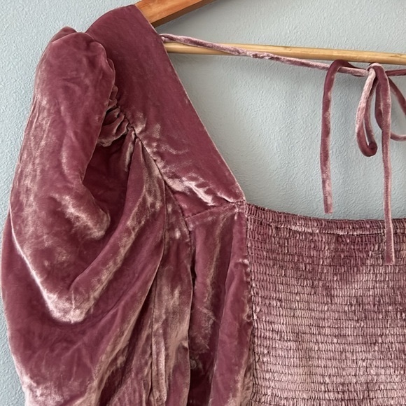 Free People • NWOT Mauve Bridgette Velvet Puff Sleeve Corset Style Top Size Med - Picture 14 of 17